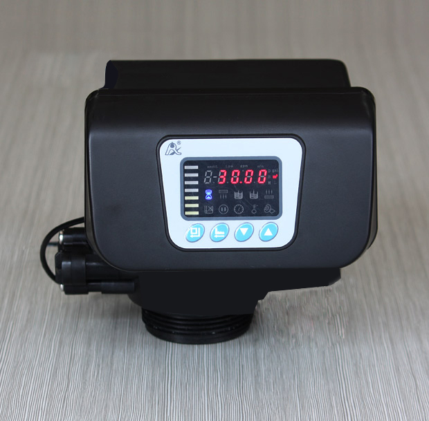 數(shù)顯多路閥全自動(dòng)軟水器(軟化水設(shè)備)